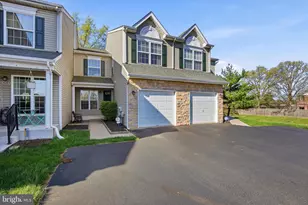 325 Green View Ct, Plymouth Meeting, PA 19462 - Photo 2