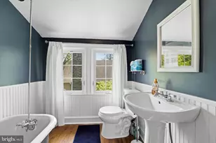 8228 Manor Rd, Elkins Park, PA 19027 - Photo 14