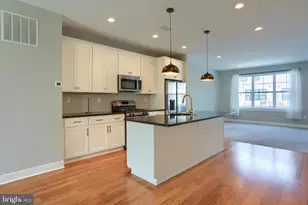 320 Walnut St, Collegeville, PA 19426 - Photo 8