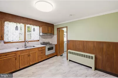 3217 W Mount Kirk Avenue, Norristown, PA 19403 - Photo 14