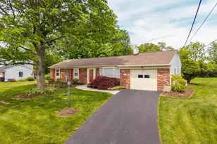 3307 Windsor Dr, Norristown, PA 19403 - Photo 2