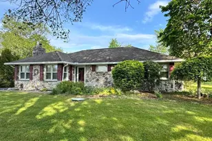 2072 Yarnall Rd, Pottstown, PA 19464 - Photo 2