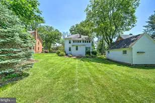 33 6th Ave, Collegeville, PA 19426 - Photo 4