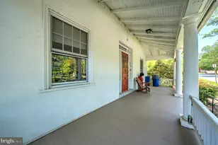 33 6th Ave, Collegeville, PA 19426 - Photo 6