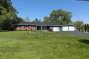 9 Acoma Ln, Collegeville, PA 19426 - Photo 2
