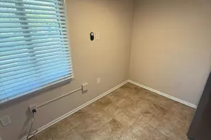 250 Tanglewood Ln, King of Prussia, PA 19406 - Photo 4