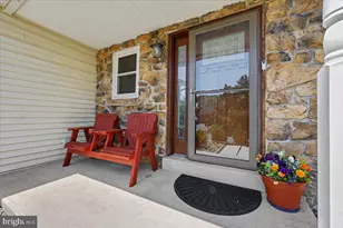 2245 Donna Ln, Pottstown, PA 19464 - Photo 4