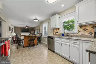 2245 Donna Ln, Pottstown, PA 19464 - Photo 8
