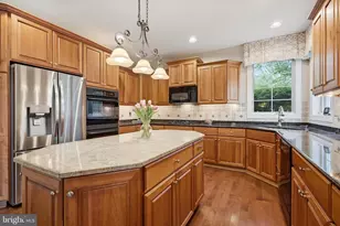16 Chestnut Ln, North Wales, PA 19454 - Photo 10