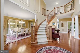 16 Chestnut Ln, North Wales, PA 19454 - Photo 2