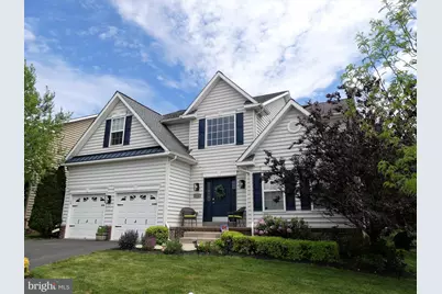 2137 Larkspur Court, Pennsburg, PA 18073 - Photo 2
