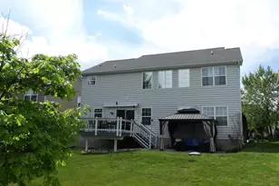 2137 Larkspur Ct, Pennsburg, PA 18073 - Photo 38
