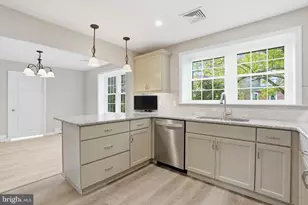 79 W Central Ave, Telford, PA 18969 - Photo 6