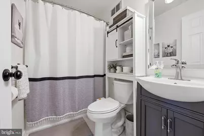 307 E Mount Kirk Avenue, Norristown, PA 19403 - Photo 12