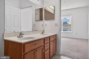 18 Trent Ln, Norristown, PA 19401 - Photo 10