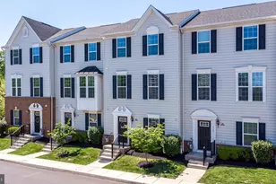 314 Almond Dr, Lansdale, PA 19446 - Photo 2