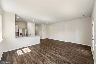 884 Still Waters Ln, Pennsburg, PA 18073 - Photo 6