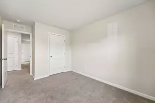 884 Still Waters Ln, Pennsburg, PA 18073 - Photo 20