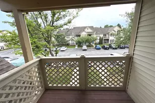 1512 Foxmeadow Cir, Royersford, PA 19468 - Photo 18