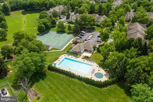 1512 Foxmeadow Cir, Royersford, PA 19468 - Photo 30