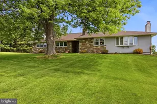 1010 Woodland Ave, Norristown, PA 19403 - Photo 2