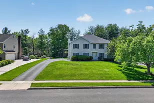 1604 Winchester Dr, Blue Bell, PA 19422 - Photo 4