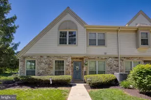 1408 Stratford Ct, Royersford, PA 19468 - Photo 2