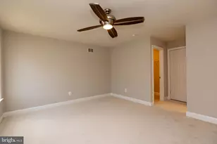 39 W 5th St, Bridgeport, PA 19405 - Photo 10