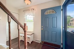 106 Rutledge Ct, North Wales, PA 19454 - Photo 2