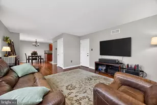 35 Westbury Dr, Gilbertsville, PA 19525 - Photo 18
