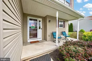35 Westbury Dr, Gilbertsville, PA 19525 - Photo 4