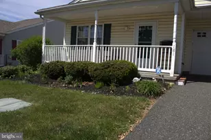 181 W Harmony Dr, Pottstown, PA 19464 - Photo 2