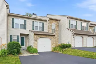 61 Hampton Ct, Norristown, PA 19403 - Photo 1