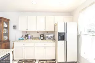 61 Hampton Ct, Norristown, PA 19403 - Photo 6