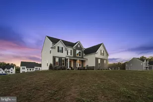 409 Longview Dr, Collegeville, PA 19426 - Photo 4