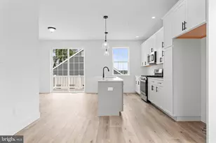 203 W 8th St, Bridgeport, PA 19405 - Photo 4