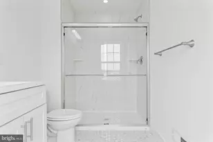 203 W 8th St, Bridgeport, PA 19405 - Photo 12