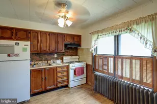 123 S Price St, Pottstown, PA 19464 - Photo 6