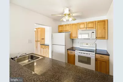 1570 The Fairway #312 E, Jenkintown, PA 19046 - Photo 4