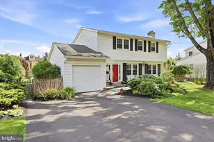 18 Glenn Cir, Glenside, PA 19038 - Photo 2