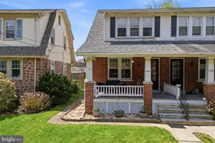 910 Derstine Ave, Lansdale, PA 19446 - Photo 2