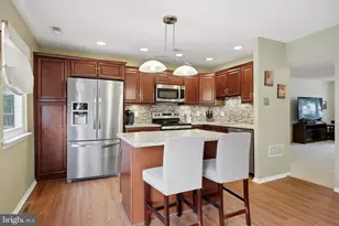 282 Birch Dr, Lafayette Hill, PA 19444 - Photo 6
