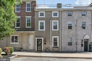 387 E Hector St, Conshohocken, PA 19428 - Photo 1