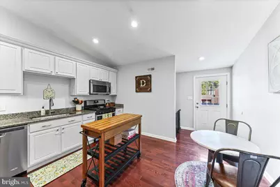 387 E Hector Street, Conshohocken, PA 19428 - Photo 8