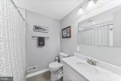 387 E Hector Street, Conshohocken, PA 19428 - Photo 16