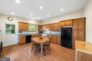 209 Harry St, Conshohocken, PA 19428 - Photo 12