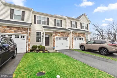 420 Sweet Bay Ln, Eagleville, PA 19403 - Photo 2