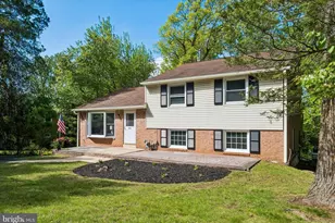 615 Mallard Rd, Wayne, PA 19087 - Photo 2