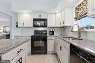 423 Delphinium Wy, Blue Bell, PA 19422 - Photo 14