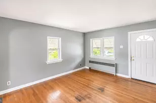 9 David Rd, Bridgeport, PA 19405 - Photo 4